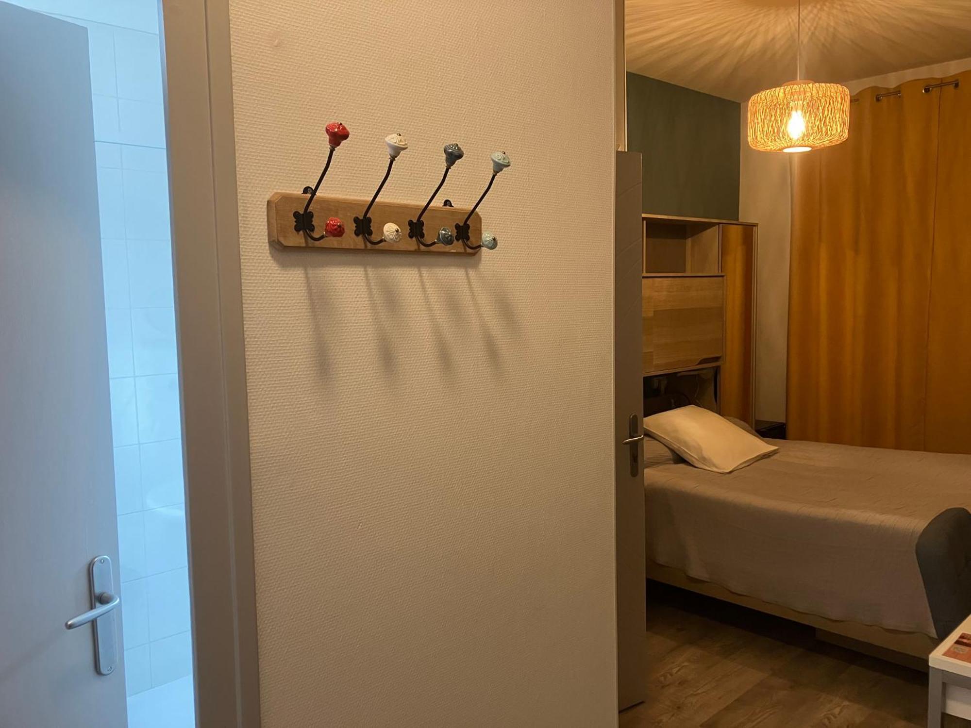 Hotel Du Nord Chambres Familiales Fontaines  Kültér fotó