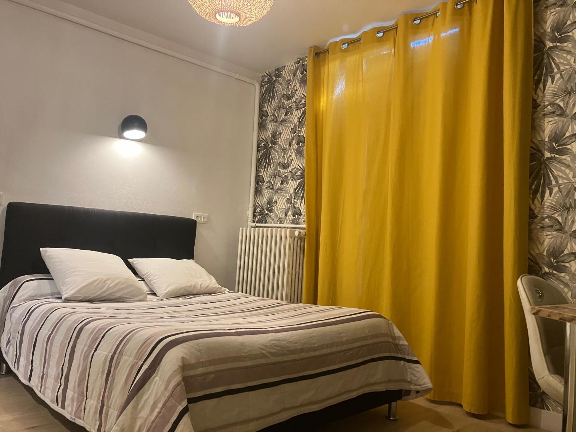 Hotel Du Nord Chambres Familiales Fontaines  Kültér fotó