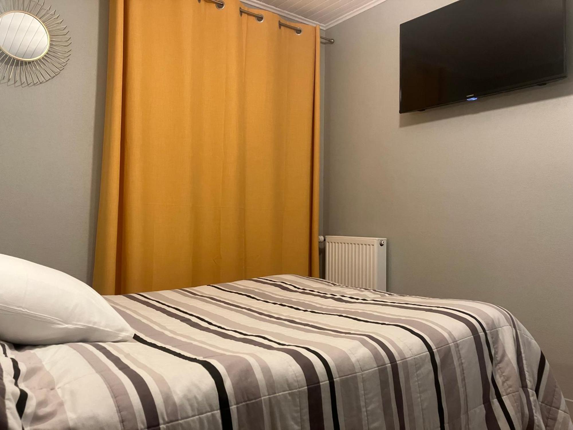 Hotel Du Nord Chambres Familiales Fontaines  Kültér fotó